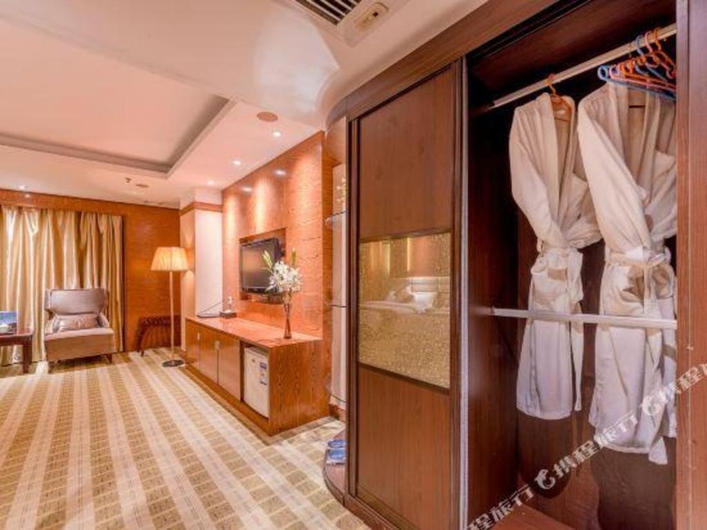 Airport Liwan Hotel Гуанчжоу Екстер'єр фото