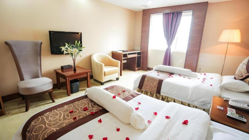 Airport Liwan Hotel Гуанчжоу Екстер'єр фото