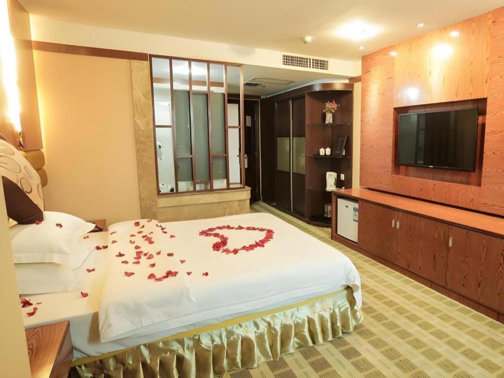 Airport Liwan Hotel Гуанчжоу Екстер'єр фото