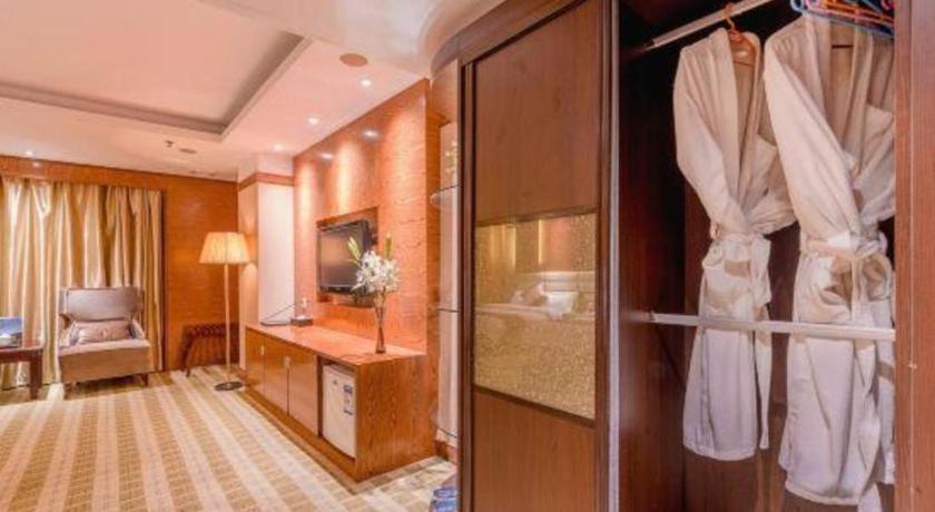 Airport Liwan Hotel Гуанчжоу Екстер'єр фото